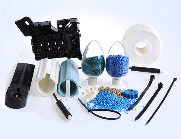 增強尼龍資訊站:熱塑性碳纖維外觀部件生產三維有機板材