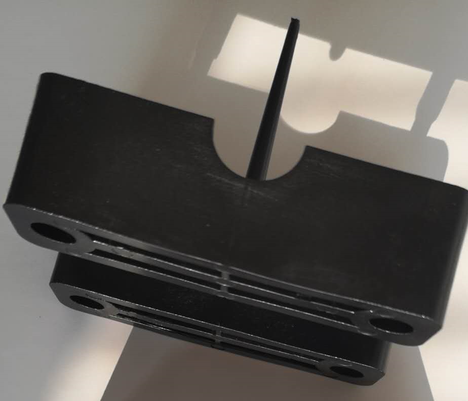 尼龍PA改性應用于船舶上的管纜夾